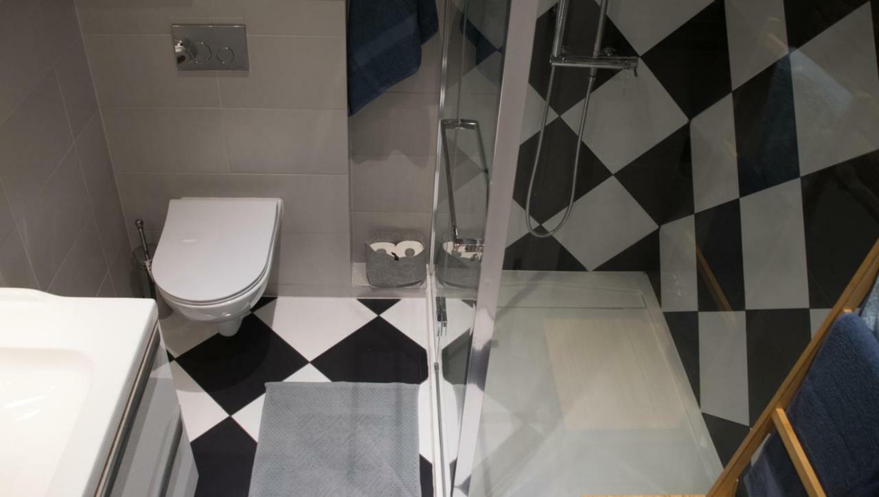 Tukej Apartament Na Nikiszu Катовице Экстерьер фото